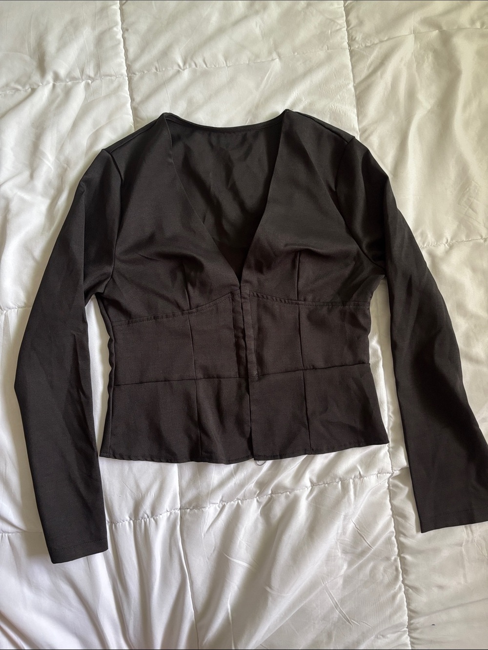 Women's Black Long-Sleeve V-Neck Top